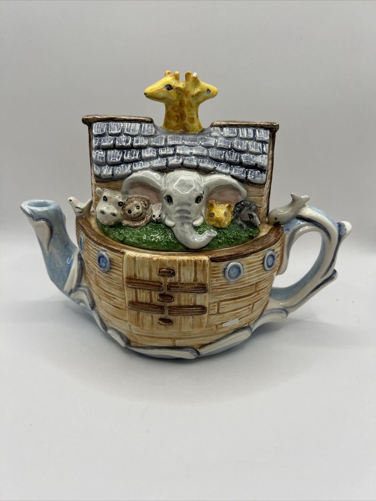 Vintage Noahs Ark Teapot 9”