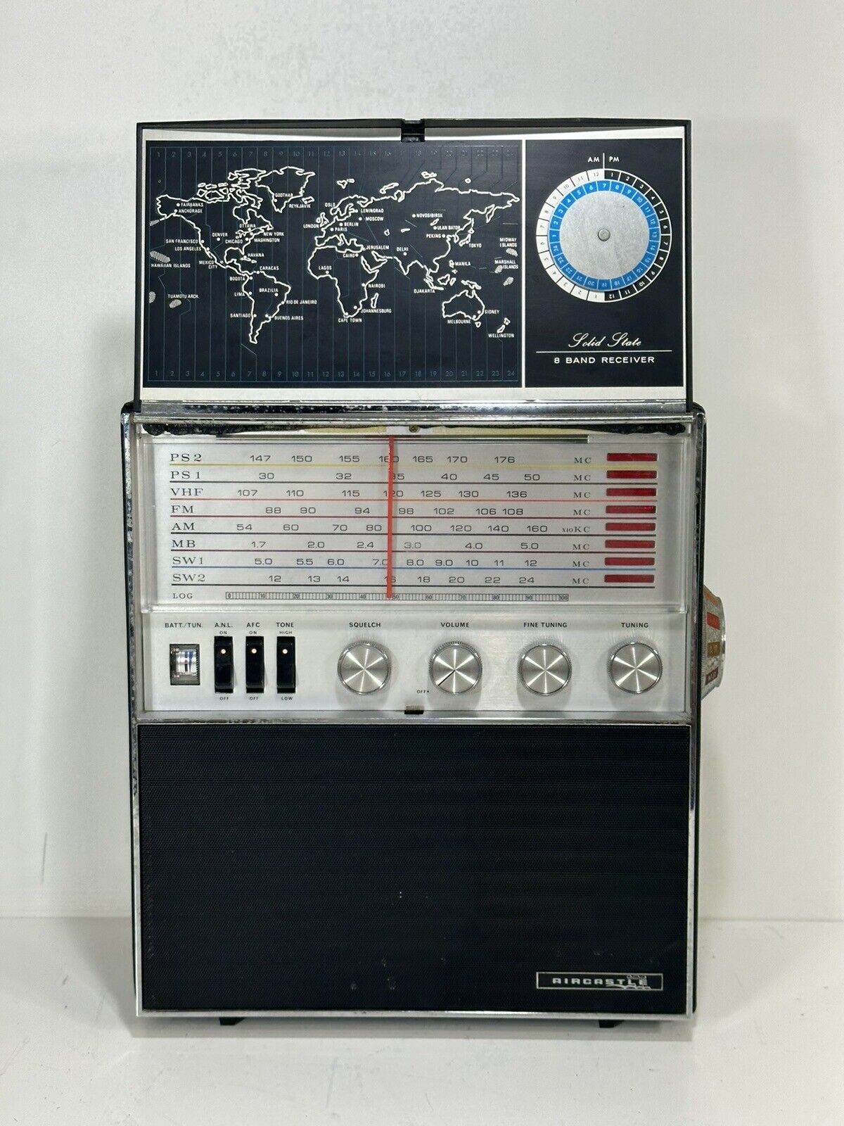 Vintage Air Castle 162F1H ~ 8 Band 19 Transistor Solid State Radio ~ AM/FM
