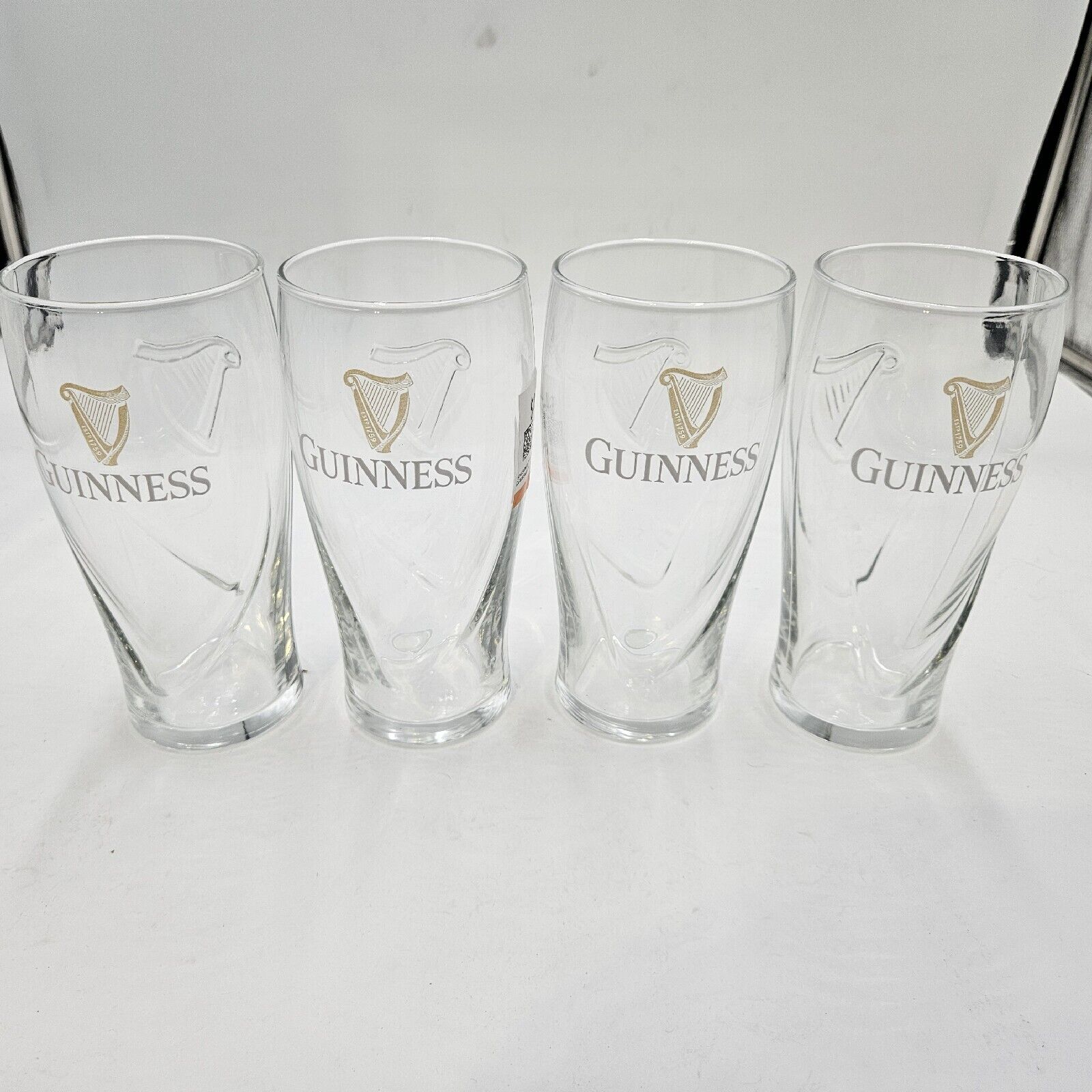 Guinness 20 oz Beer Glasses, Set Of 4