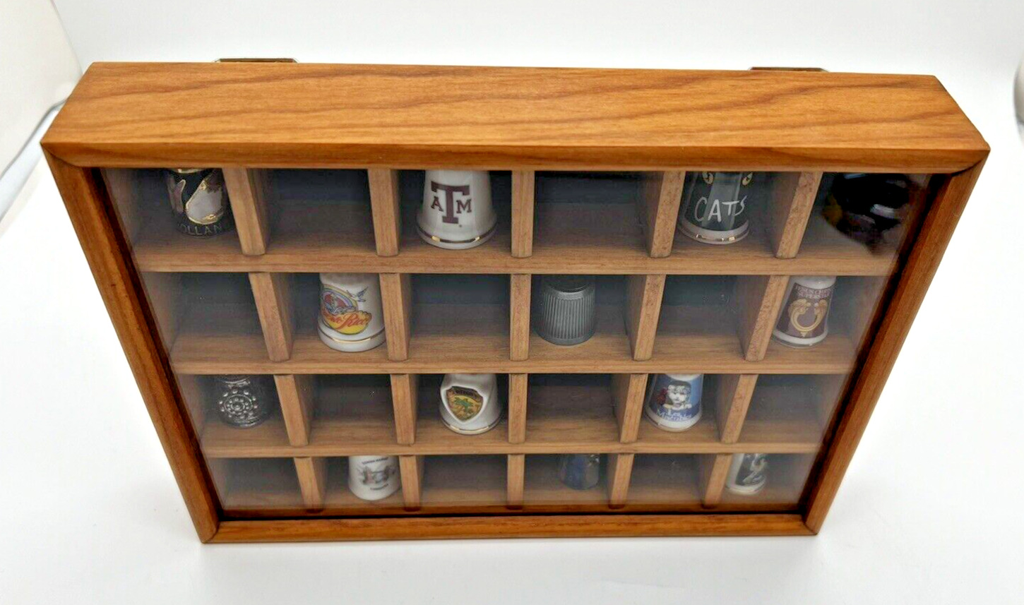 Vintage Display Case for Miniatures TANNERY LANE Shadow Box 6421B 24 NO THIMBLES