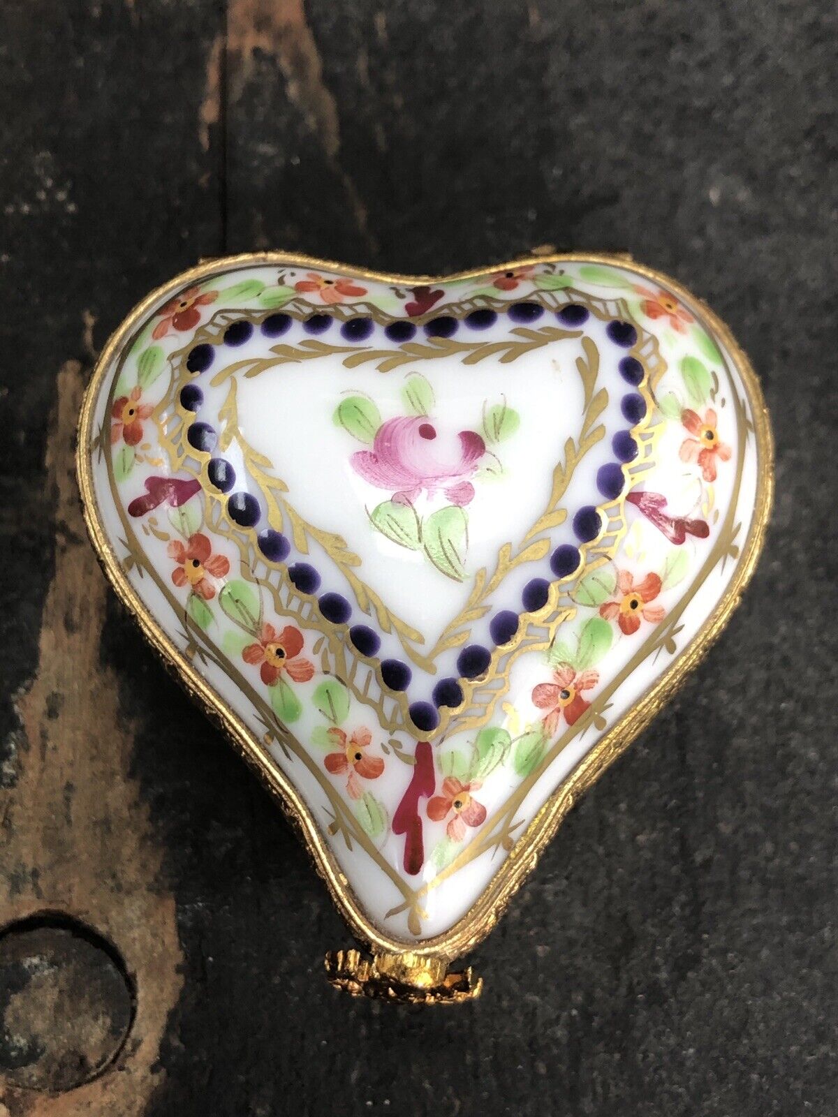 Vintage Signed Rochard Limoges France Hand Painted Heart Shaped Porcelain Hinged