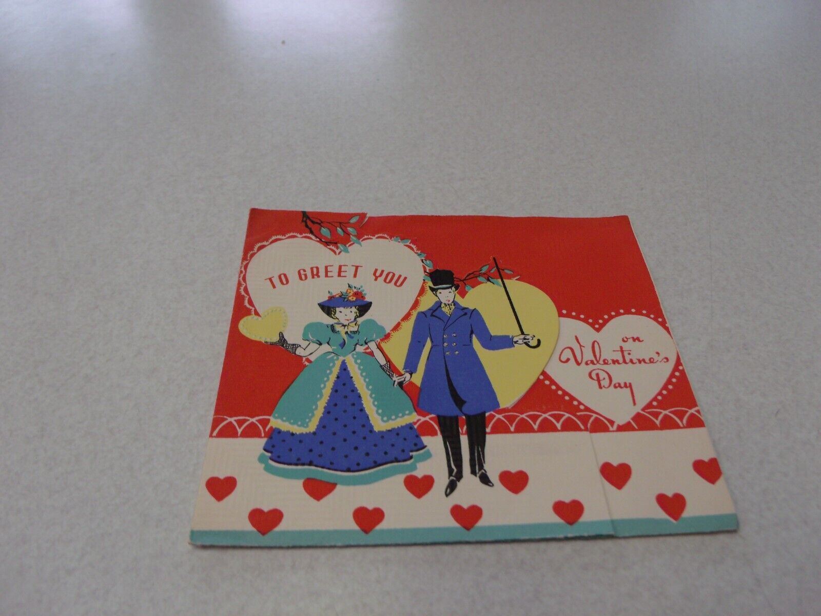 VINTAGE VALENTINE COUPLE HOLDING HANDS TO GREET YOU VALENTINE  CARD
