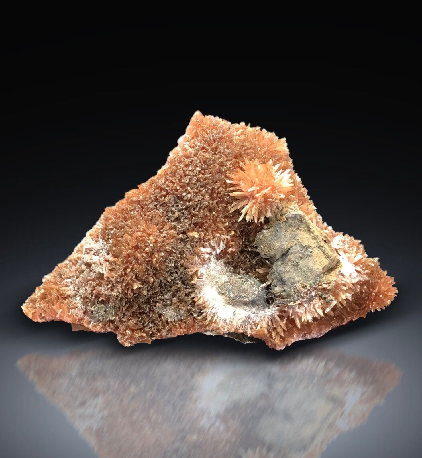 RARE INESITE CRYSTALS FROM WESSELS MINE, SOUTH AFRICA