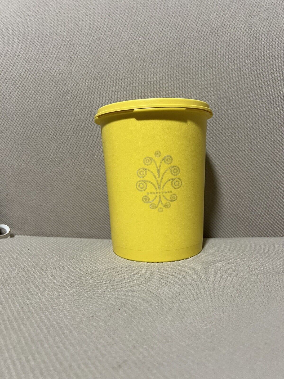 Retro TUPPERWARE 811-5 SUNSHINE-YELLOW Servalier Stackable Small Canister