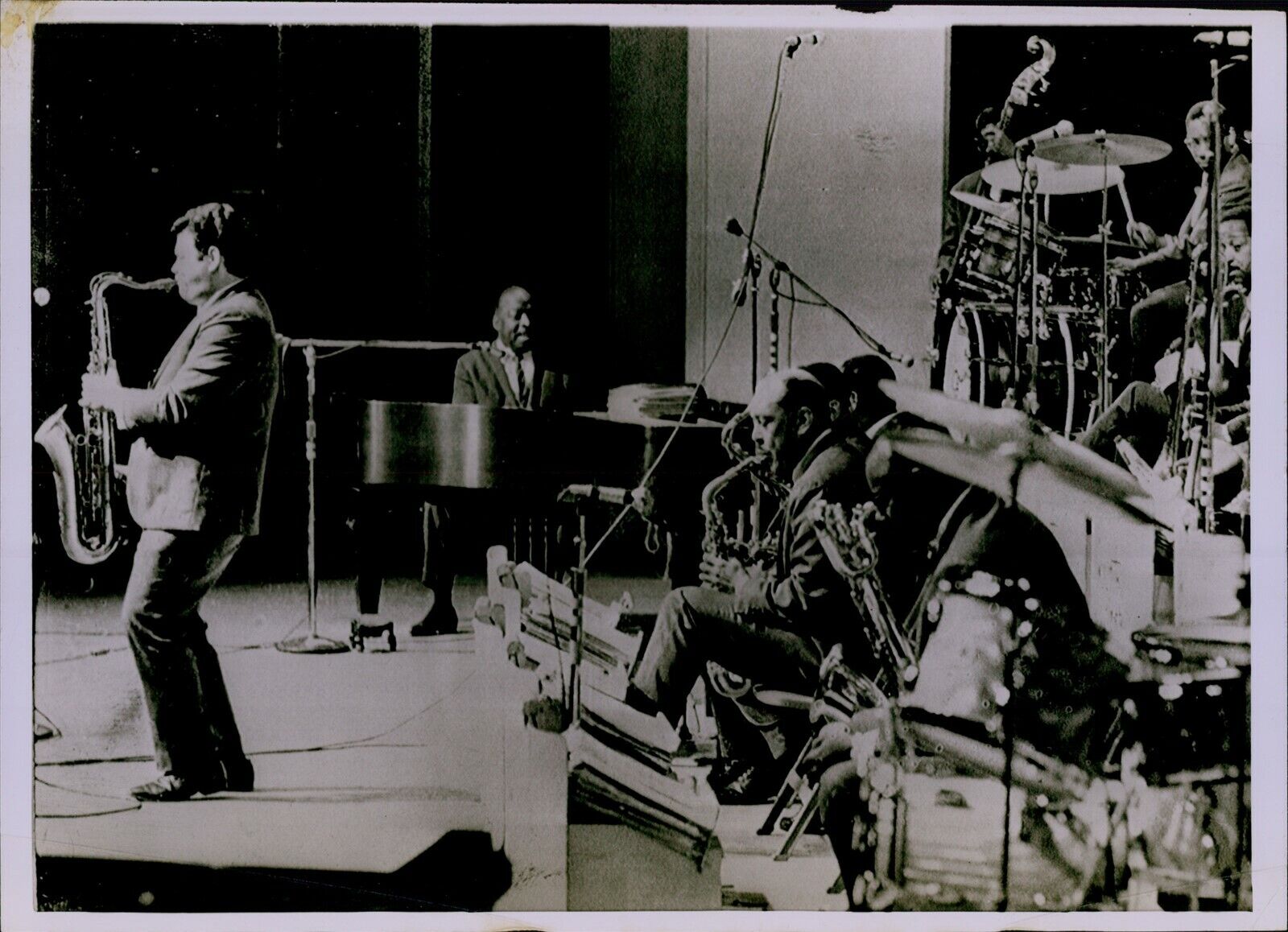 GA78 1967 Original Photo THE SOUNDS OF MUSIC Count Basie Newport Jazz Festival
