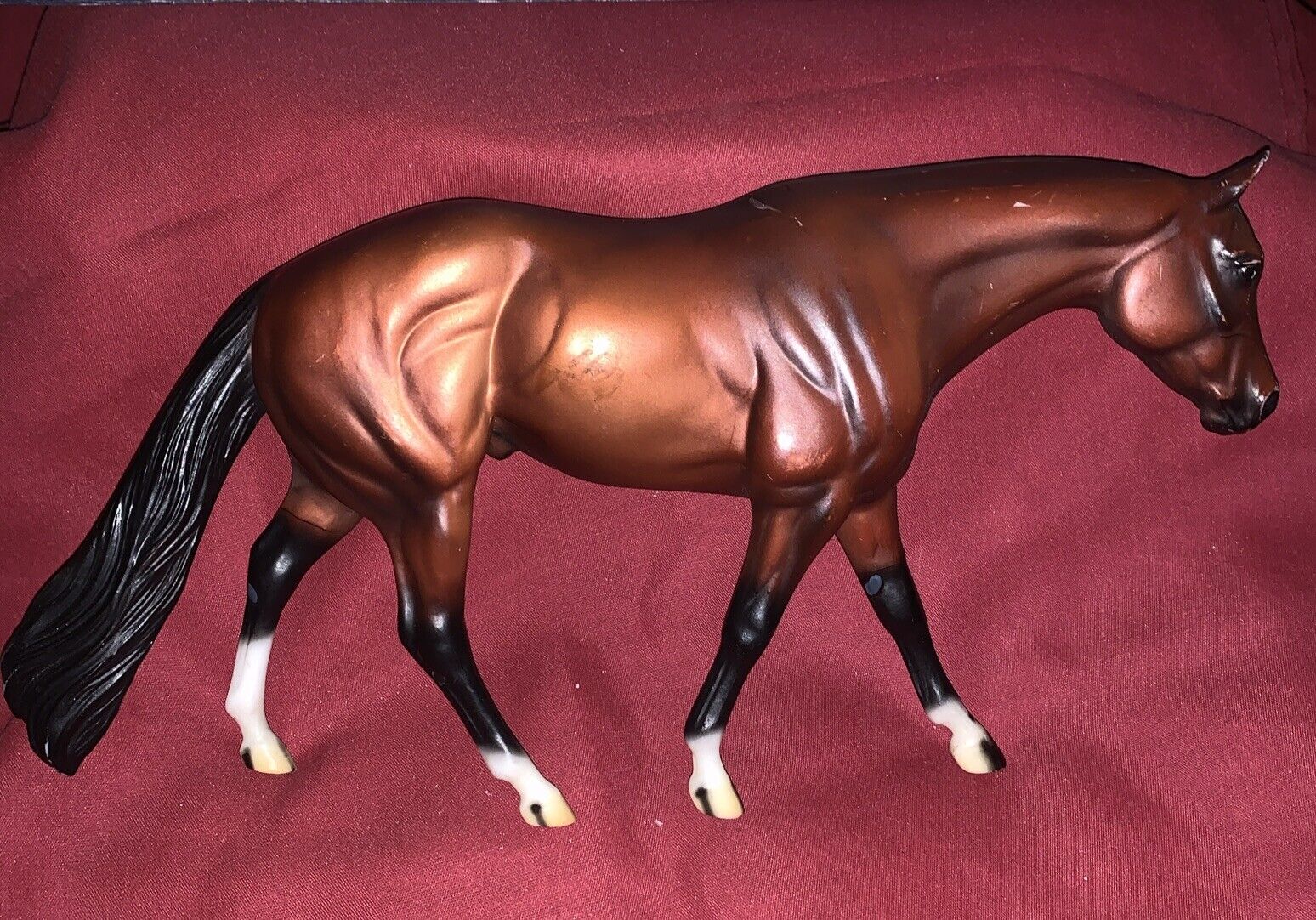 Breyer Quarter Horse #1197 Brown With White Heart On Front Face