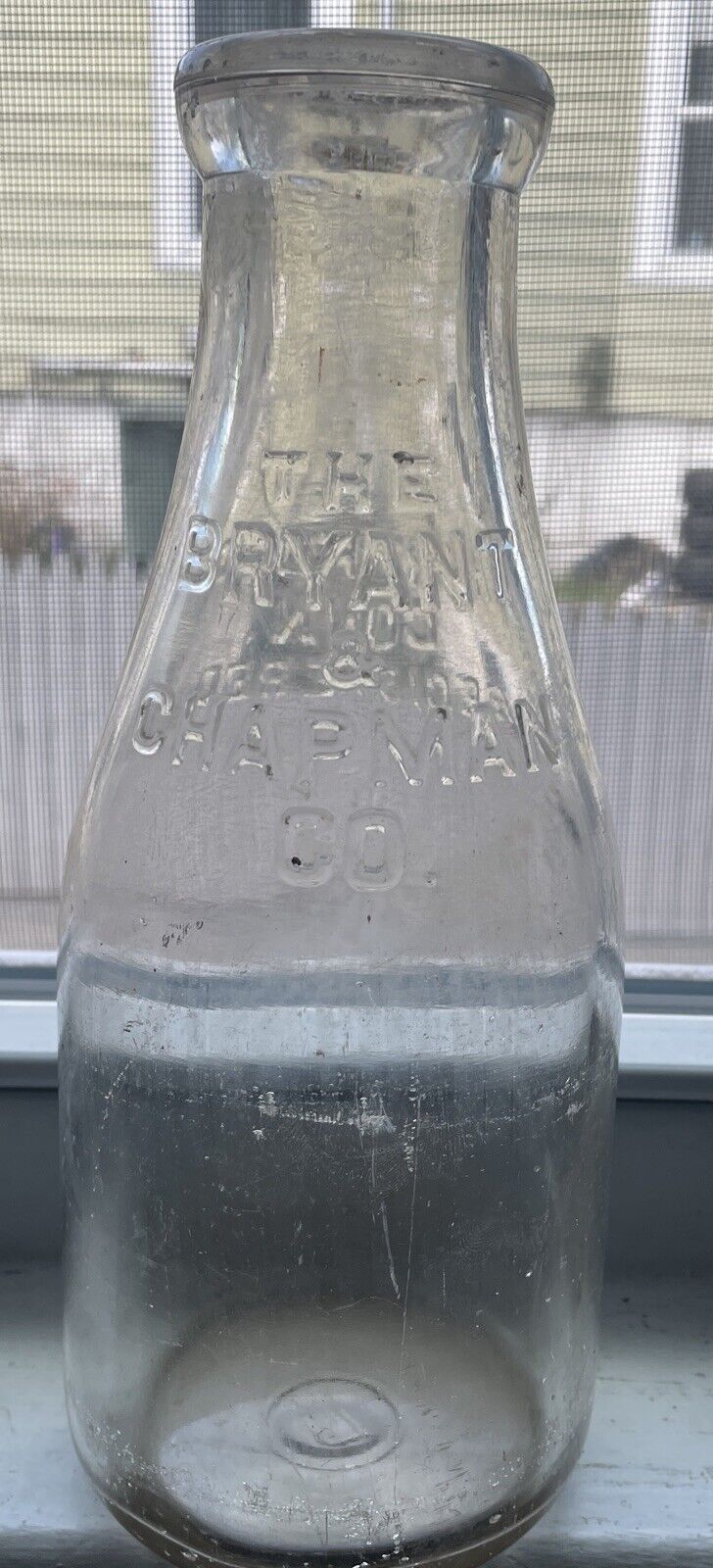 Vintage THE BRYANT & CHAPMAN CO. Quart Milk Bottle Hartford, Connecticut