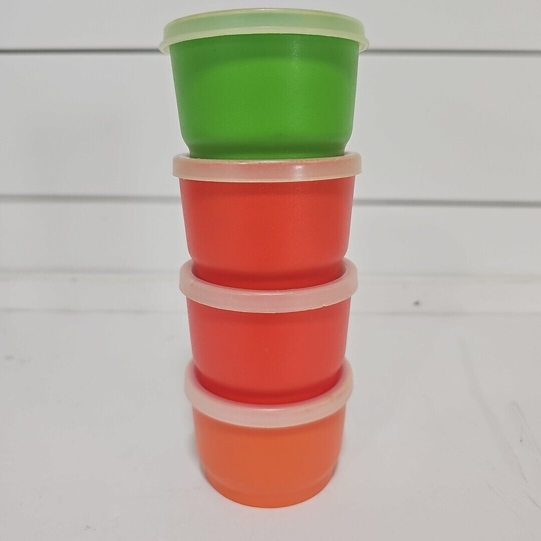 TUPPERWARE VINTAGE #1229 SNACK CUPS w SEALS SET OF 4 CUPS