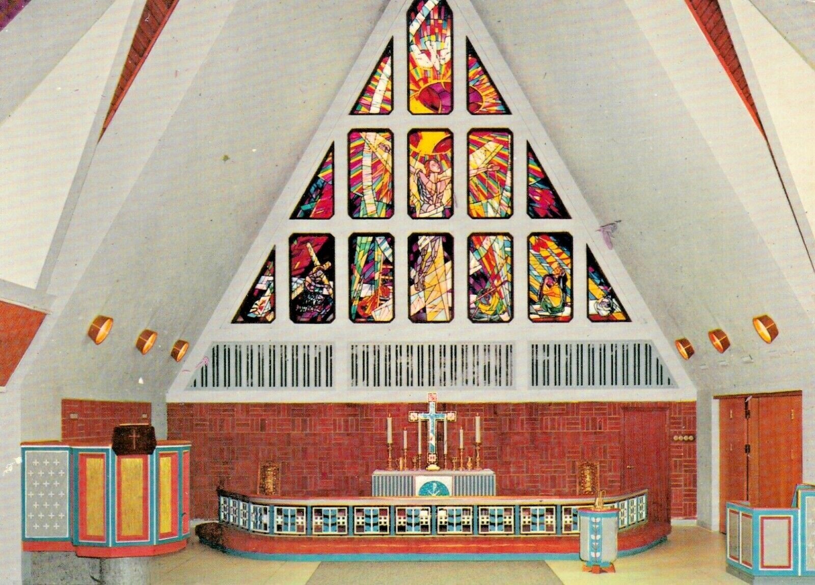 Vintage Postcard   INTERIOR OF  CHURCH STAINED GLASS  NORWAY    UNPOSTED