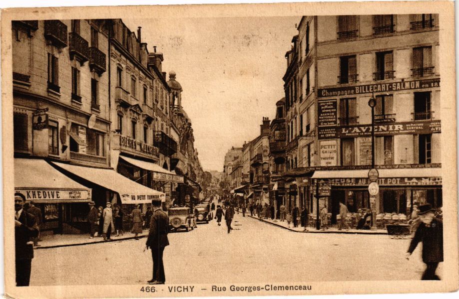 CPA VICHY Rue Georges Clemenceau (267501)