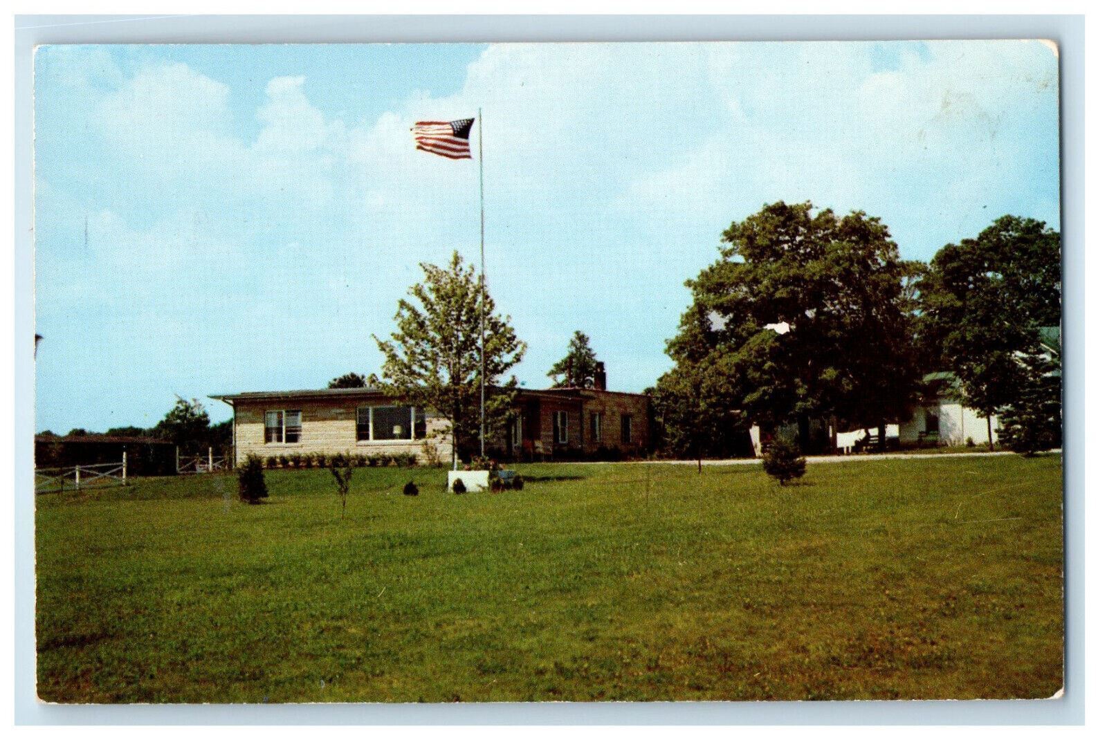 c1950s Hillcrest Nursing Home, Bellville Ohio OH Vintage Unposted Postcard
