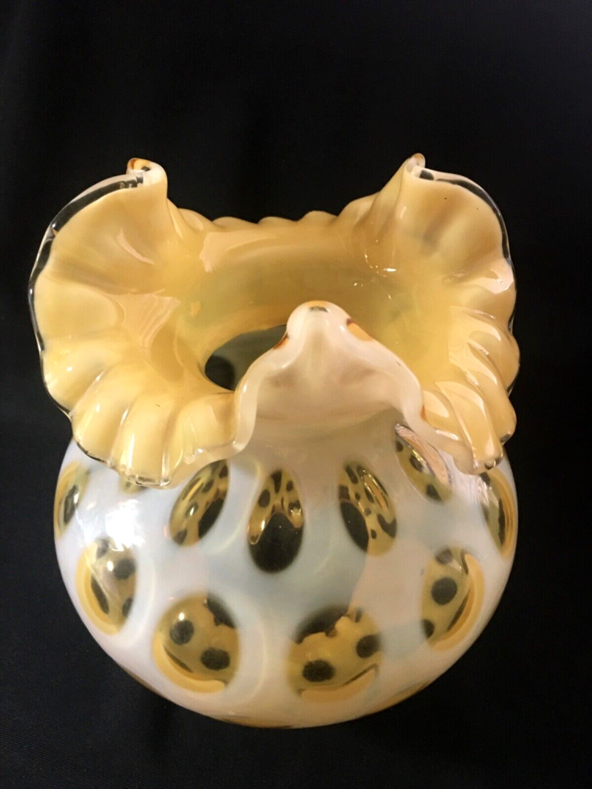 Fenton Coin Dot Glass Lamp Shade Honeysuckle Yellow Parlor GWTW Lamp Shade