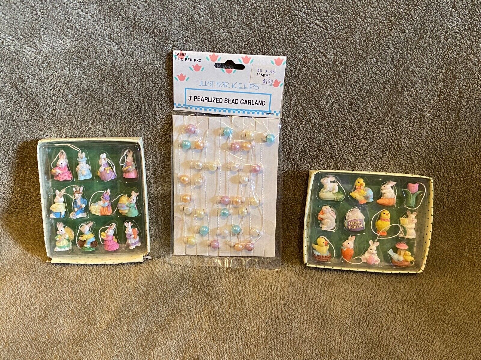 25 Pc VTG Easter Tree Bead Garland & Mini Ornaments Resin Bunnies Chicks Spring