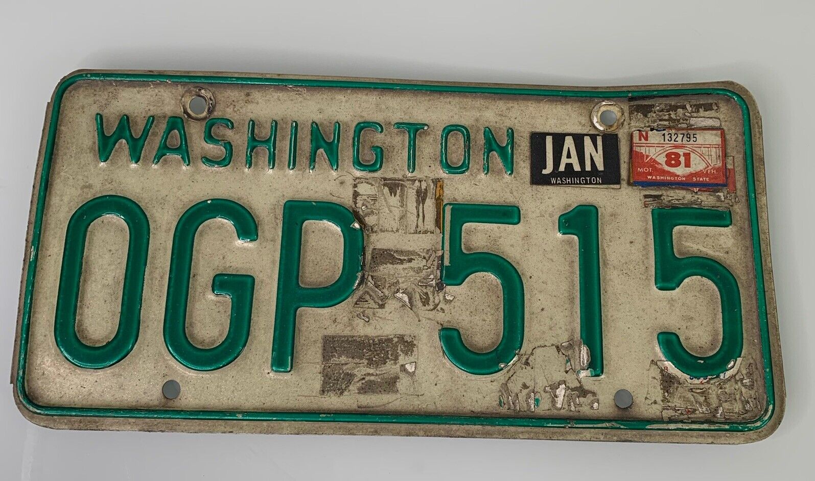 Vintage Washington LICENSE PLATE OGP515 Collectible White & Green Tags 1970’s.