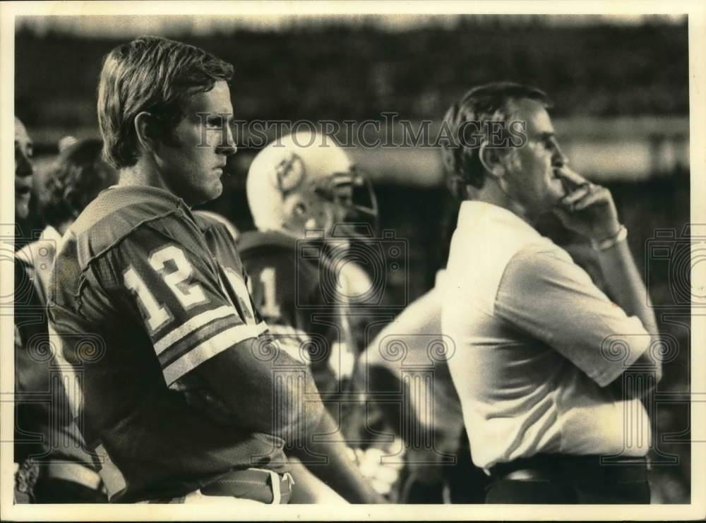 1960 Press Photo Don Shula and player Bob Griese - lrs12395