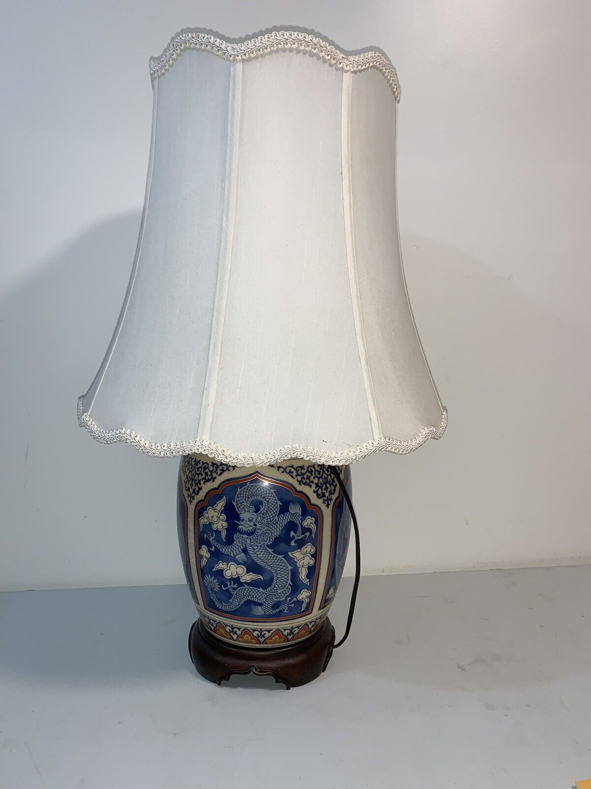 Early 20th Century Wildwood Porcelain Ginger Jar Lamp.