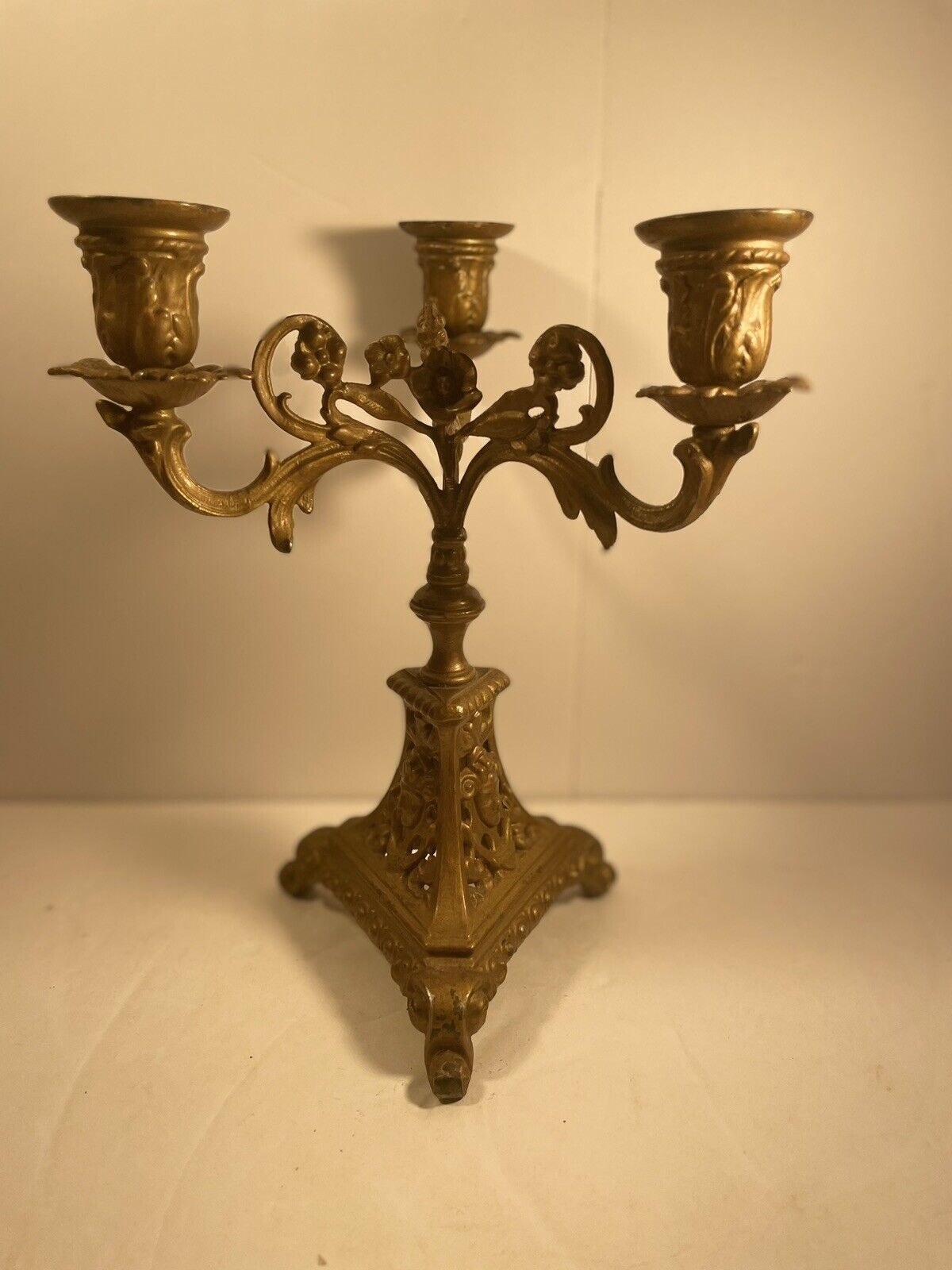 Vtg Ornate 3 Candle Candlestick Holder Face Flower Art Nouveau Candelabra
