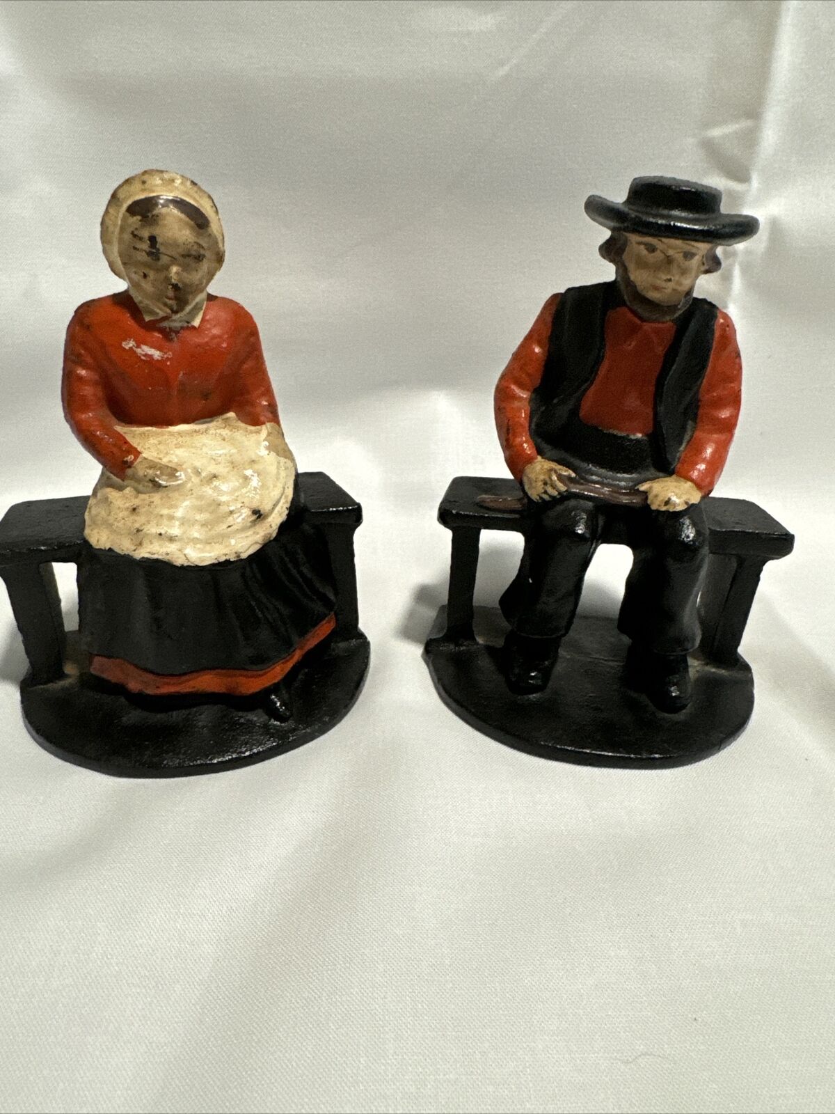 Pair of Vintage Ca.1930s Cast Iron Amish Man and Woman Couple Bookends