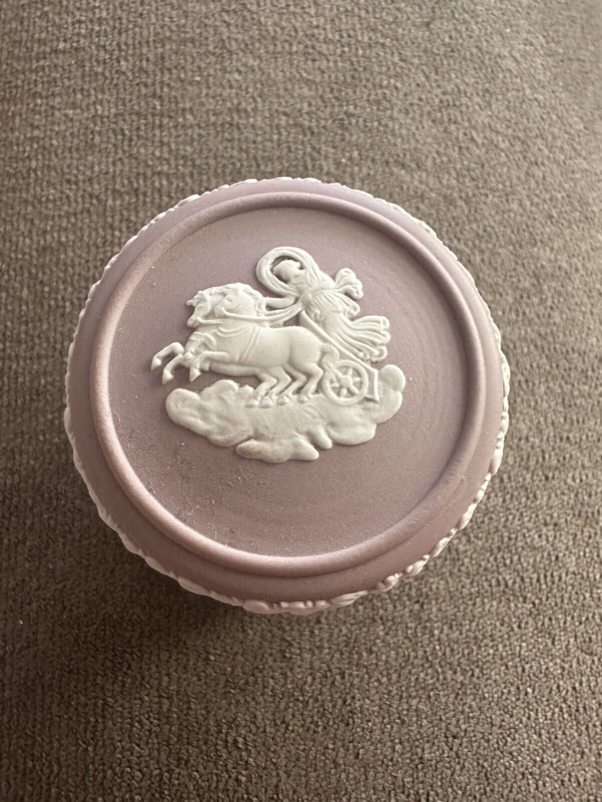 Vintage Wedgwood Jasperware Lilac Lavender Round Neoclassical Small Trinket Box