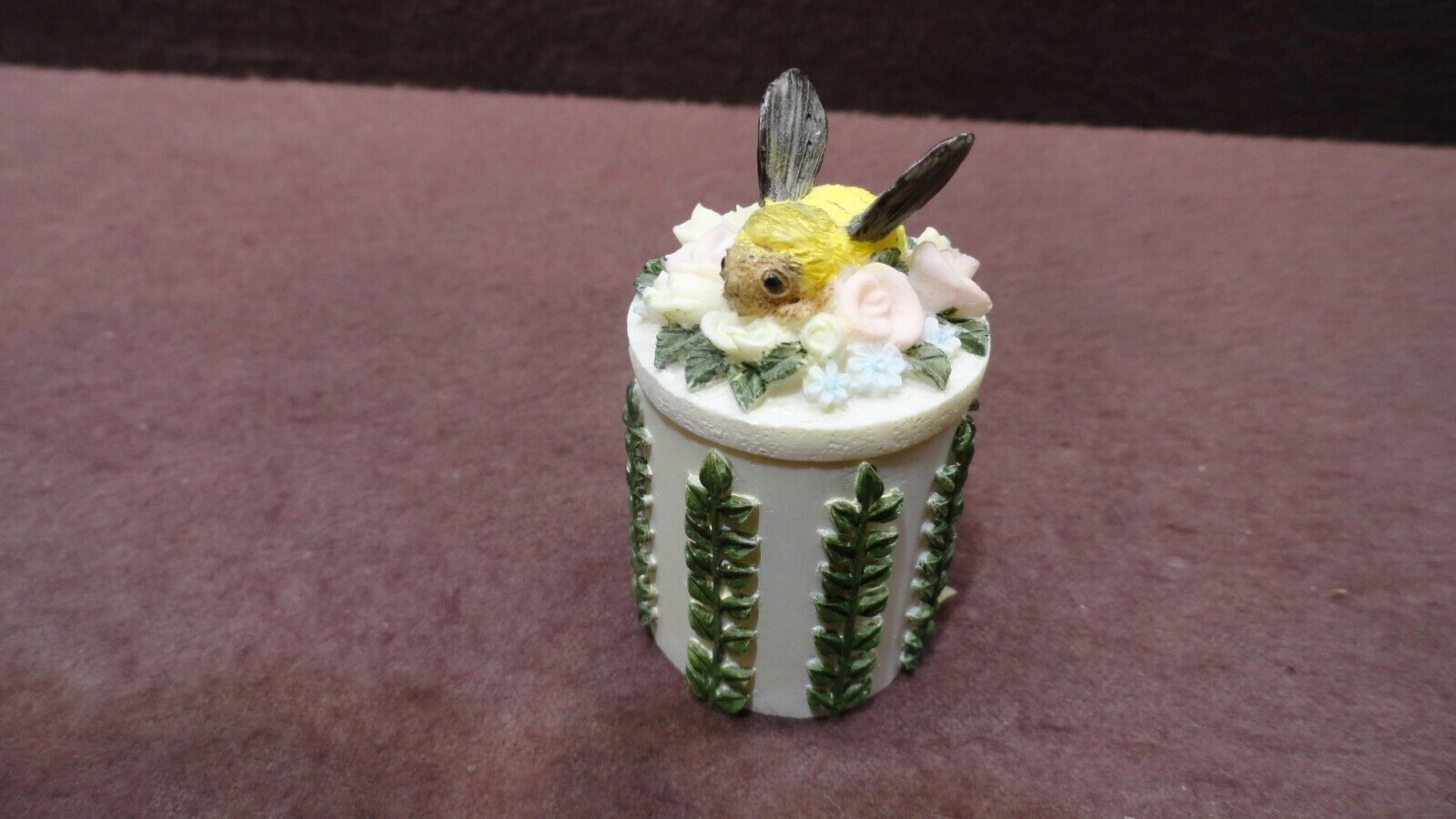 Ceramic Honey Bee Bumblebee Trinket  Box with Lid  Rose  Flowers