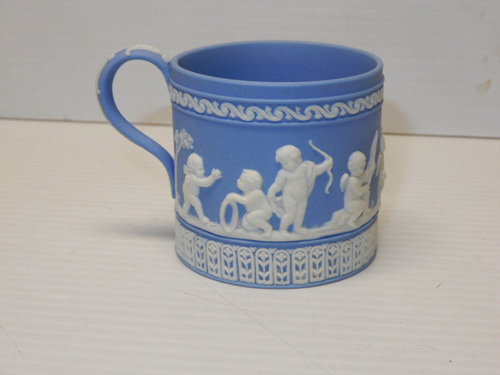 ANTIQUE WEDGWOOD ONLY SOLID BLUE JASPER COFFEE CAN CUP CA. 1800