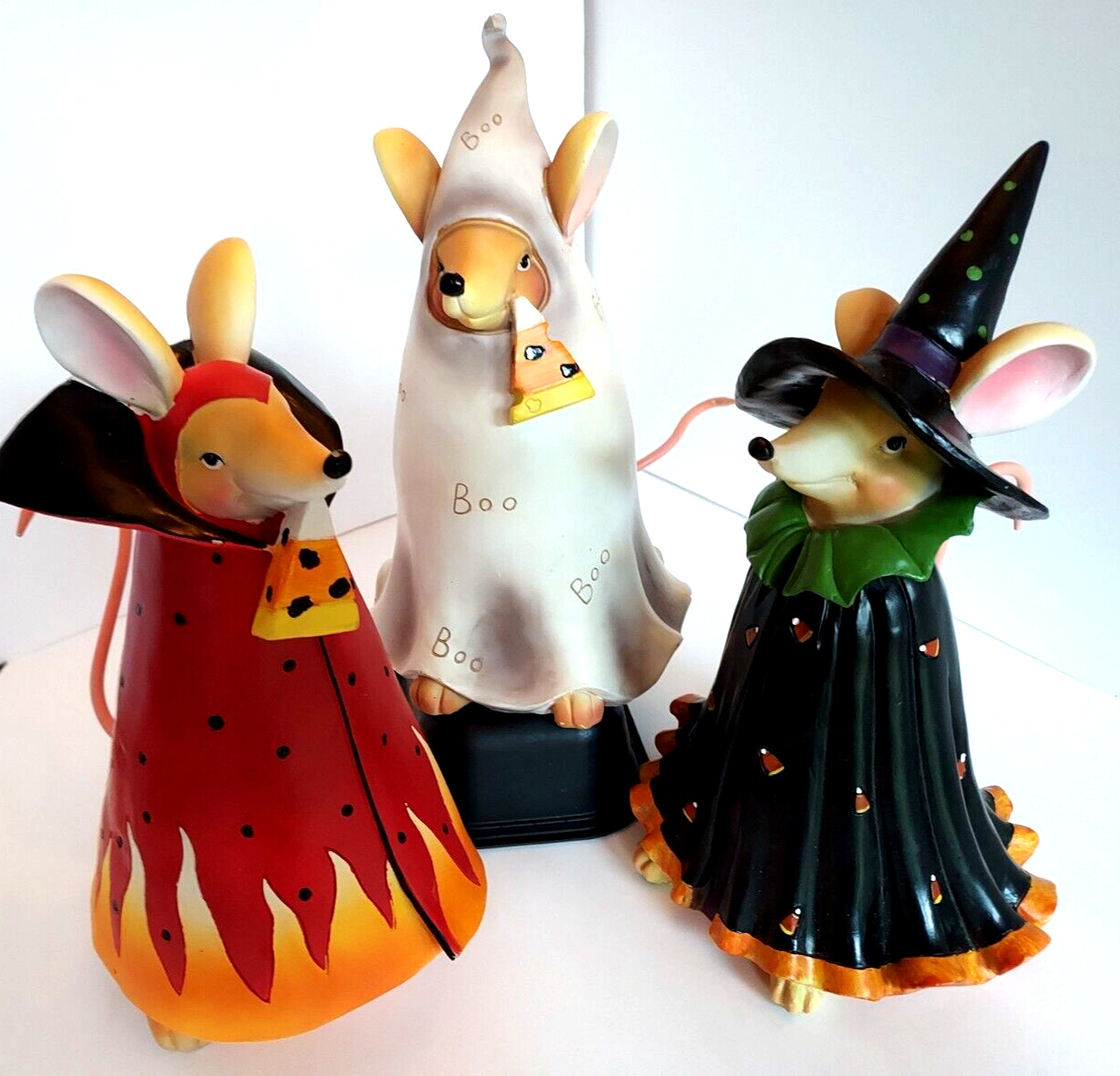 Floral Mousequerade Resin Halloween Figurine 3 Pcs Ghost Witch Devil Bobby Tails