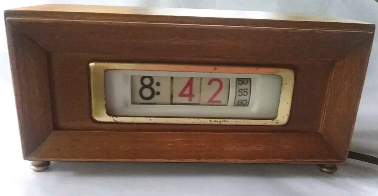 Vintage MidCentury 1968 Pennwood Numechron Tymeter Clock - WORKS