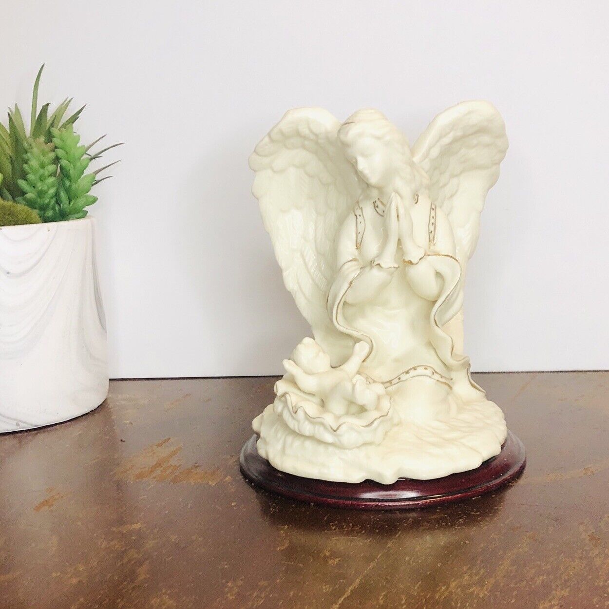 Angel Guardian Figurine Praying Over Baby Boy Jesus Porcelain Vintage