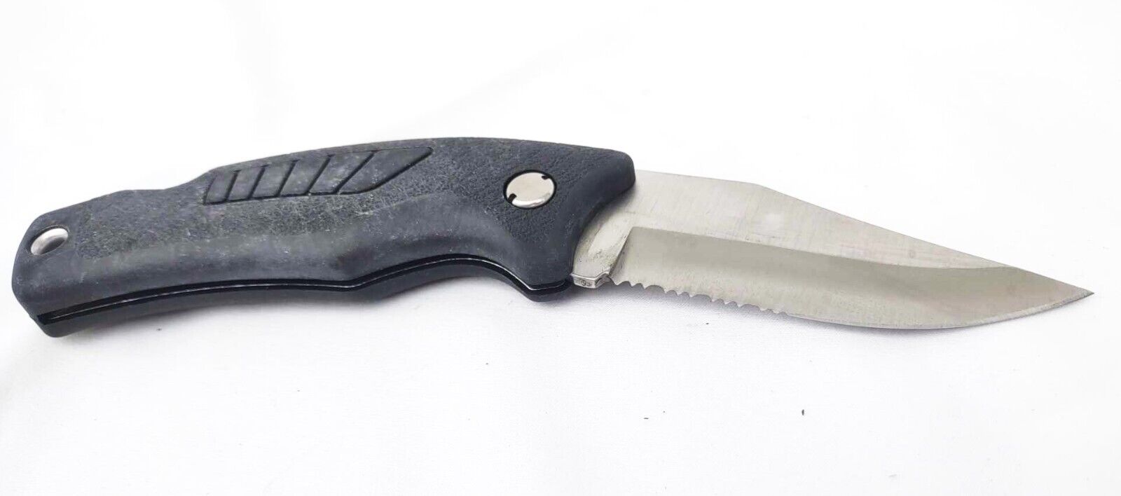 Schrade USA Made SG7S Outback Serrated Knife,   Vintage - NEW