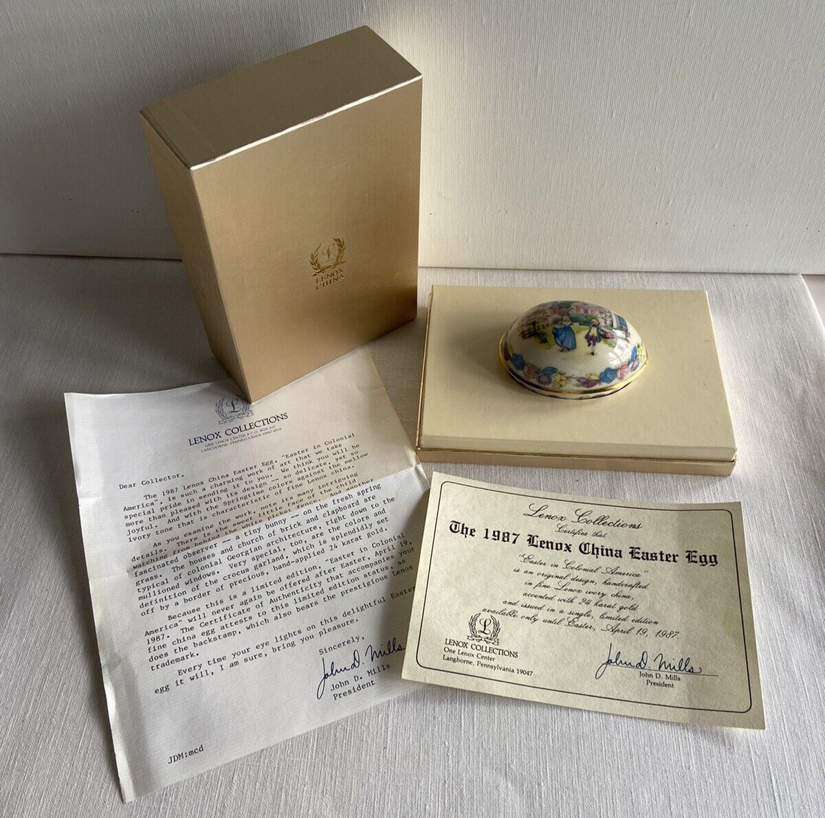 Vtg Lenox 1987 Ivory China Easter Egg Colonial America 24K Gold Rim Trinket Box