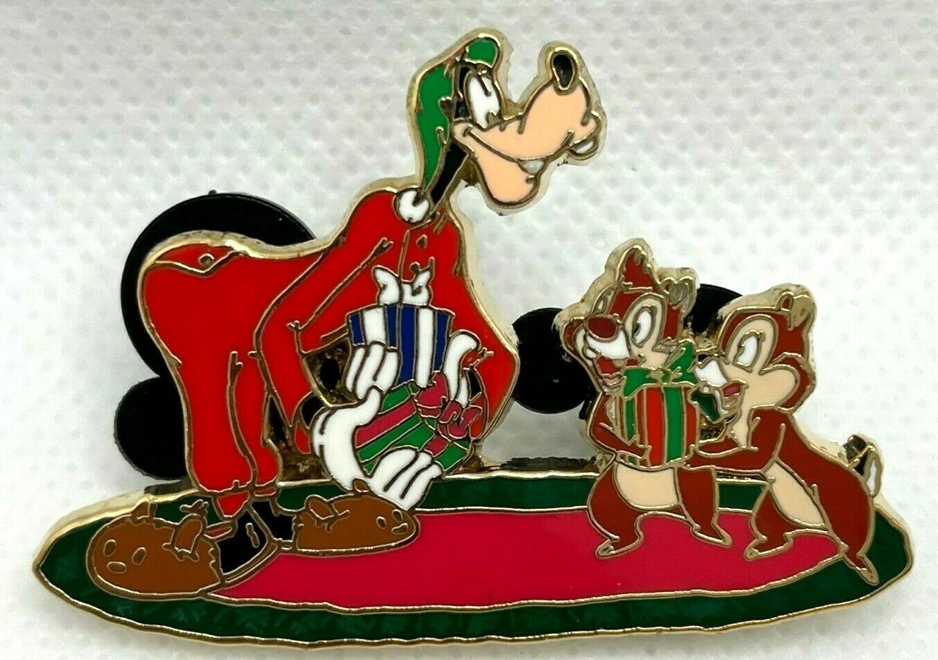 Merry Christmas GOOFY & CHIP 'n' DALE Mystery Pin LE 900 Disney 2007