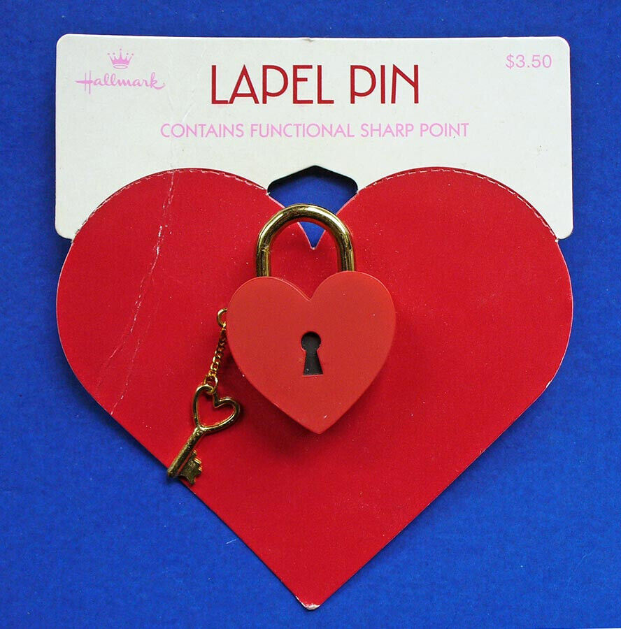 Hallmark PIN Valentines Vintage HEART LOCK & KEY Brass Charm 1992 Brooch 350 NEW