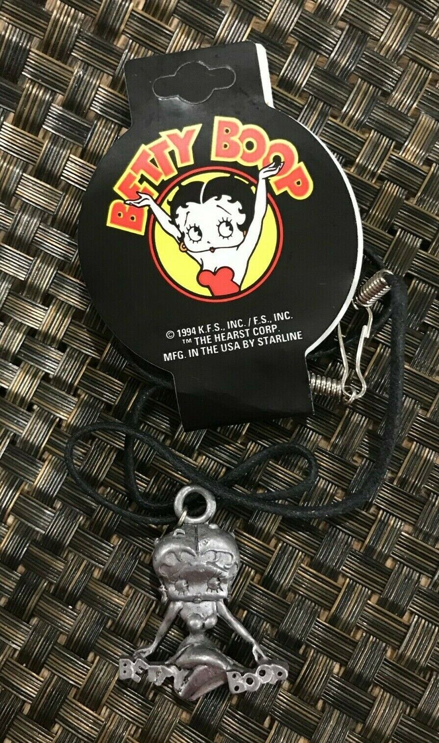 VINTAGE 1994 K.F.S. BETTY  BOOP COLLECTIBLE CHARM NECKLACE RARE L@@K NEW C