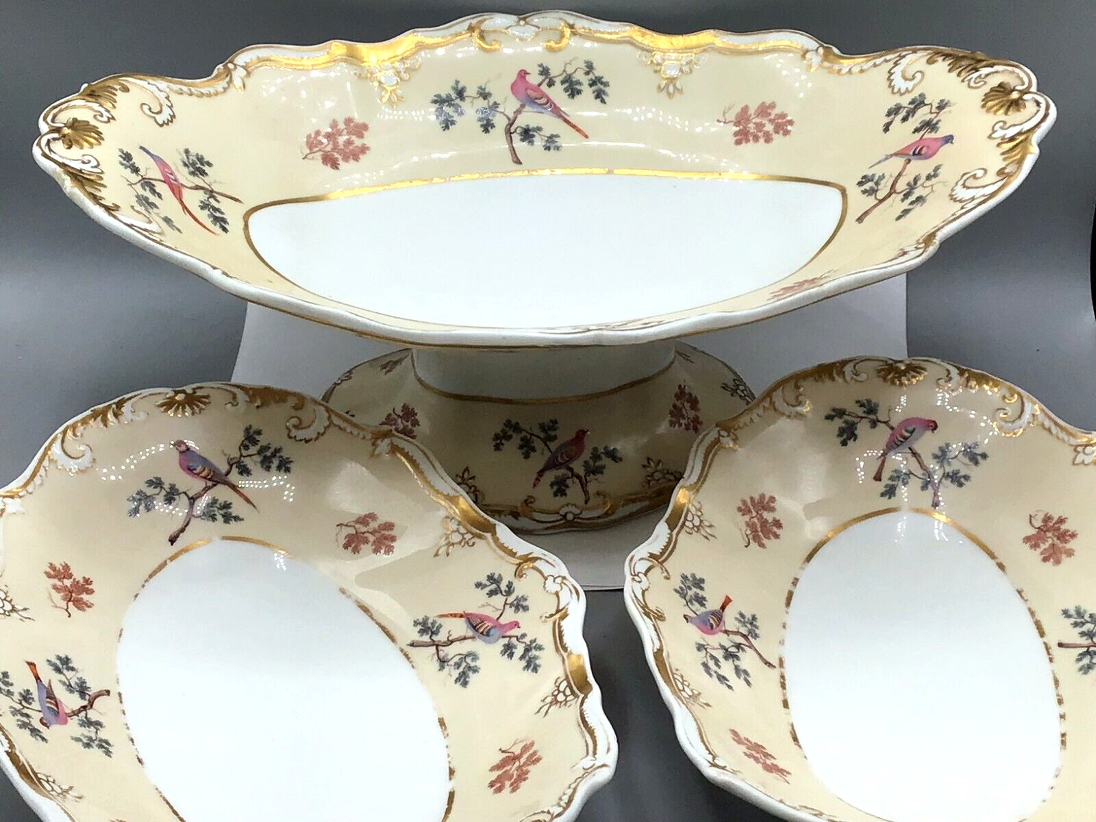 1800-1849 Spode Felspar Porcelain Birds of Paradise Lg Comport & 2 Oval Dishes