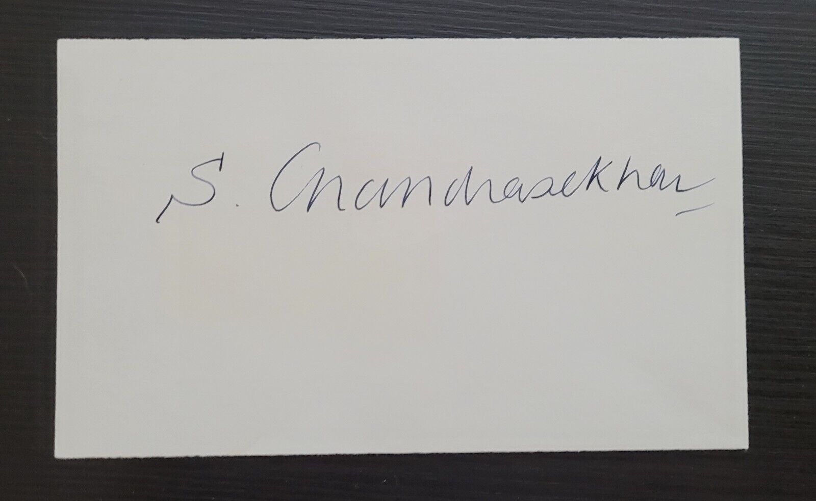 Subrahmanyan Chandrasekhar INDEX CARD SIGNED Nobel Prize physics autograph BOX