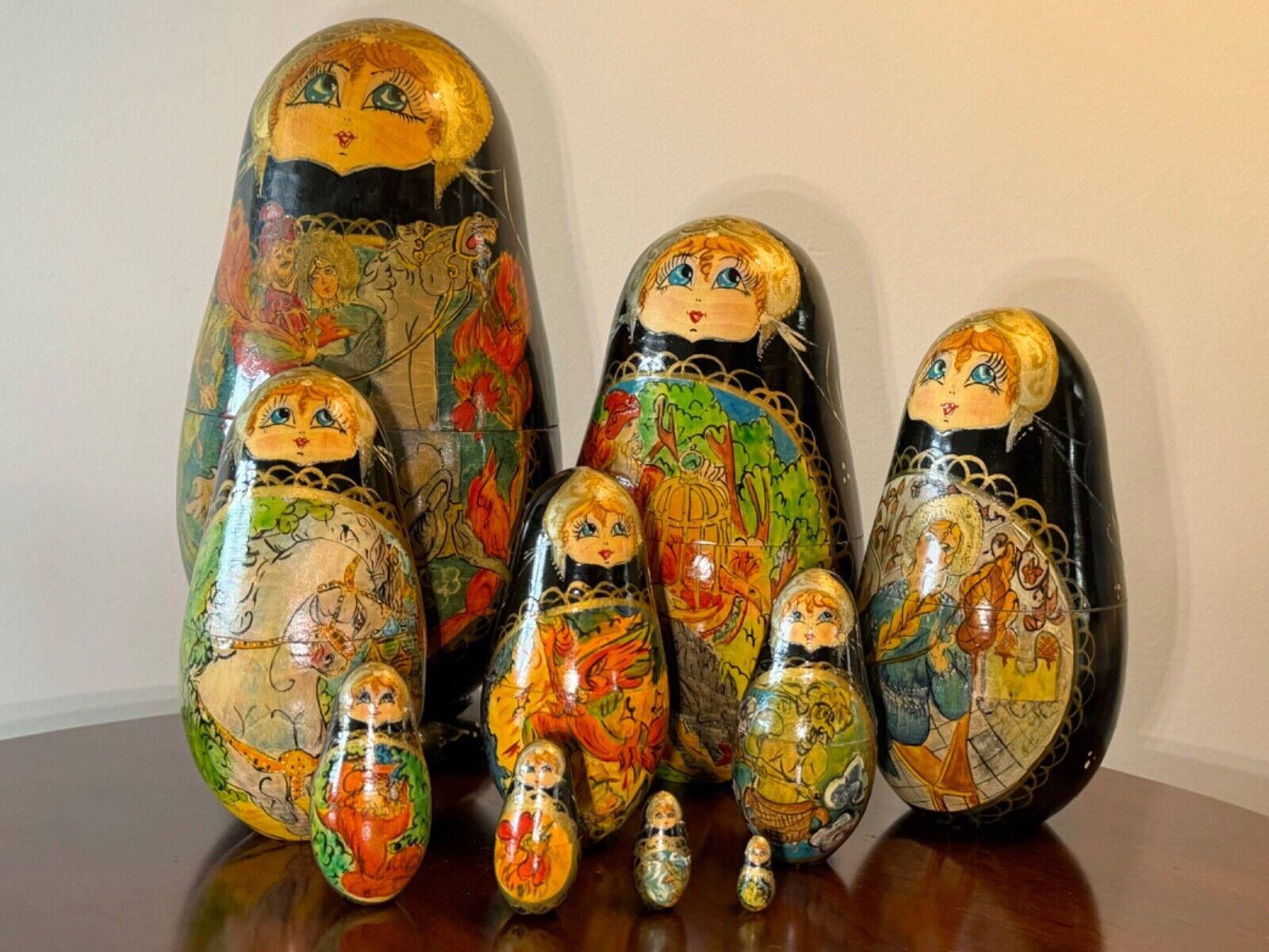 VTG RUSSIAN MATRYOSHKA NESTING DOLLS 10 Pieces, Signed & Hand Painted, GOOD COND