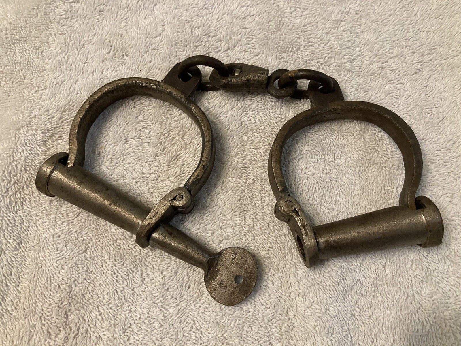 Antique Iron Shackles Handcuffs with Key, Cuffs Work, Threads on Key Bad.