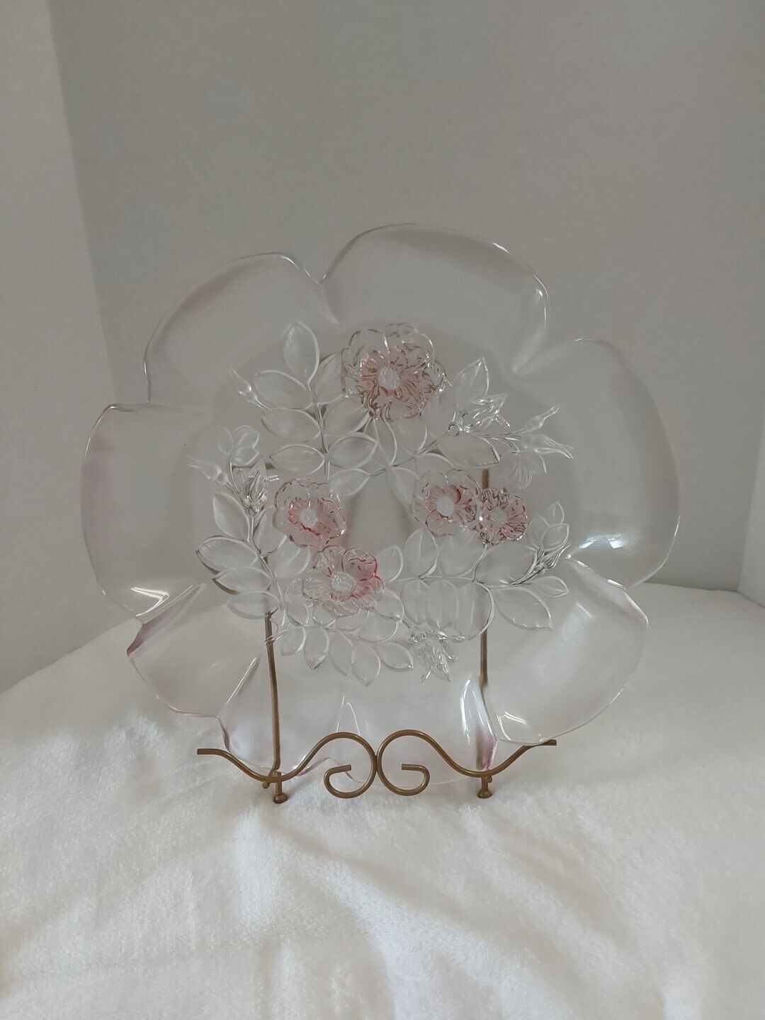 Vtg Mikasa Rosella Embossed & Etched Pink Roses Frosted Crystal Scalloped Edges 