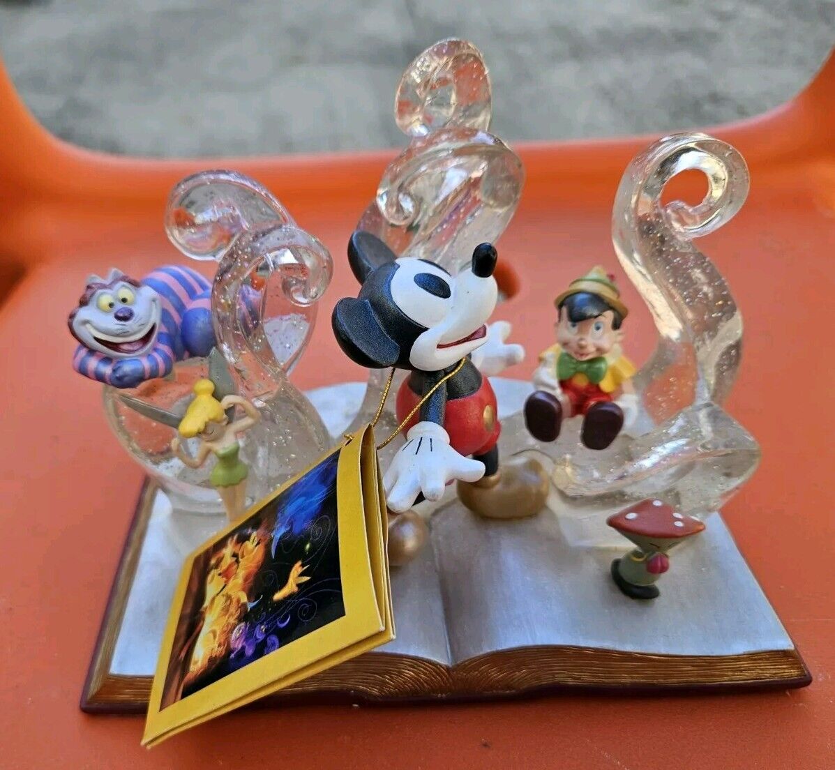 Disney 75th Anniversary Commemorative Storybook Figurine Mickey Dumbo Pinocchio