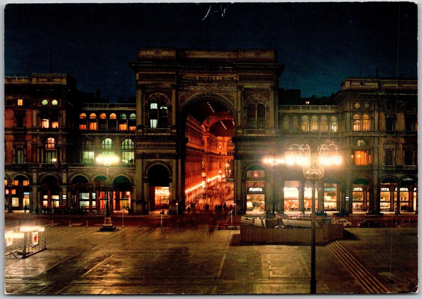 Postcard: Galleria Vittorio Emanuele II by Night - Milan, Italy A143