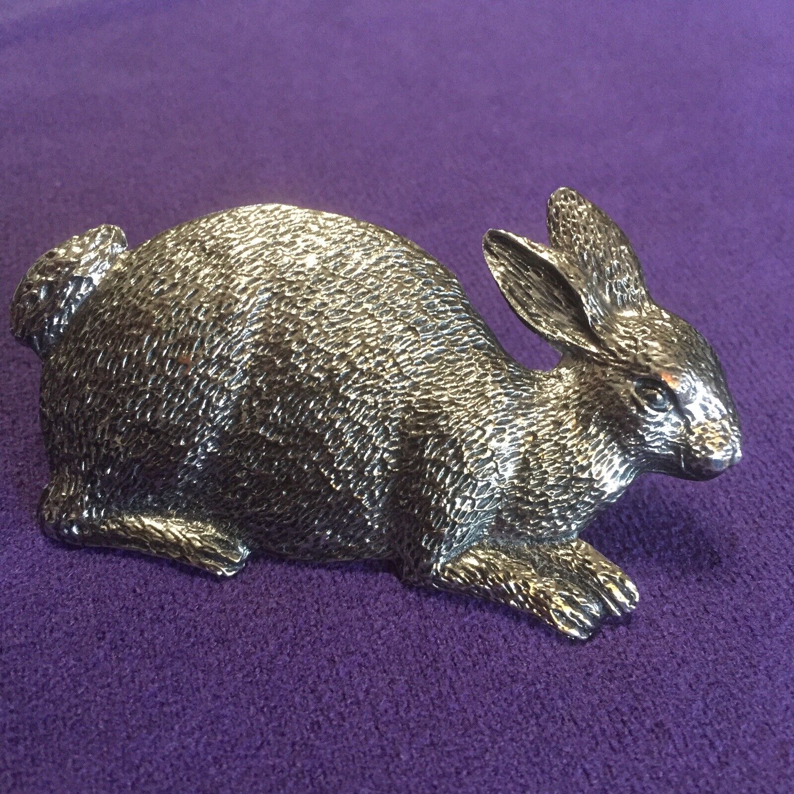 Metal Rabbit Screwable Animal  Figurine With Pin On The Back Project/Craft