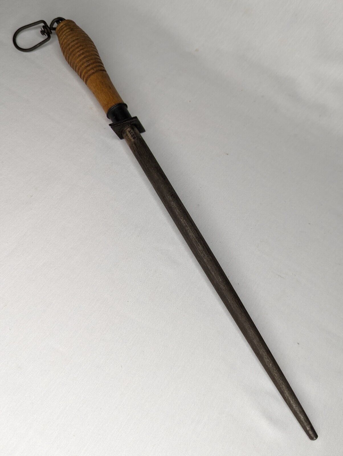 Vintage Lee\'s Knife Sharpener Carving Cutlery Hangable Steel Rod Wood Handle