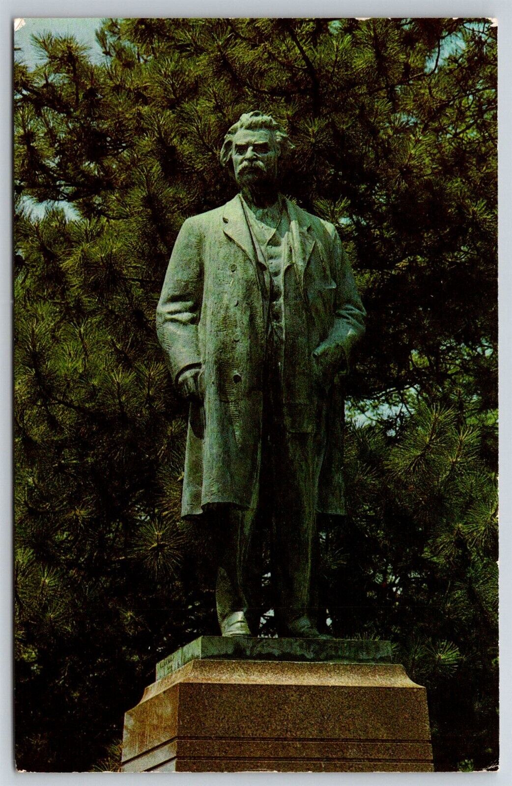 Postcard Mark Twain Riverview Park Hannibal Missouri Mo Monument Statue Vintage