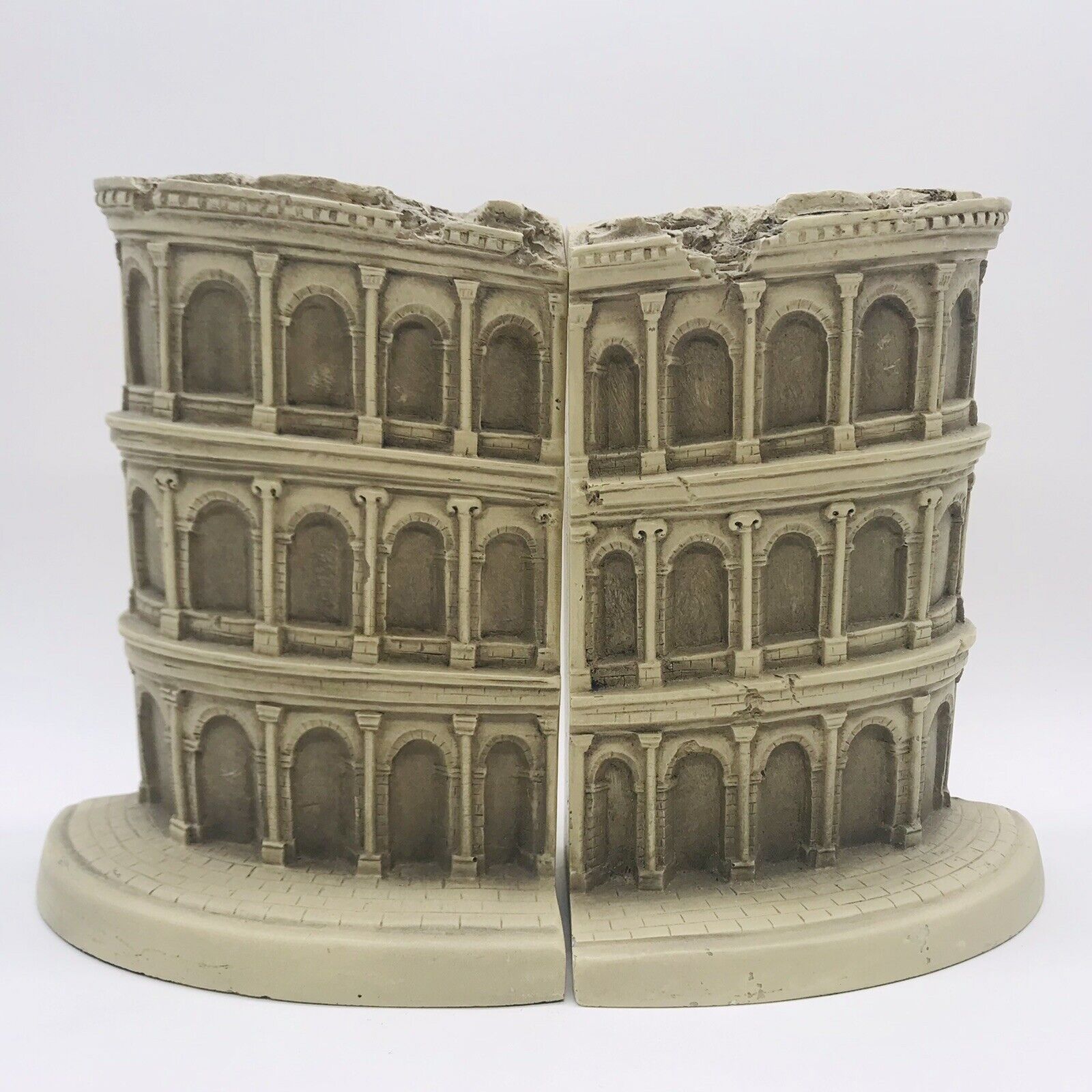 Historical Wonders TMS Set of 2 Bookends 2002 The Colosseum Rome Italy 