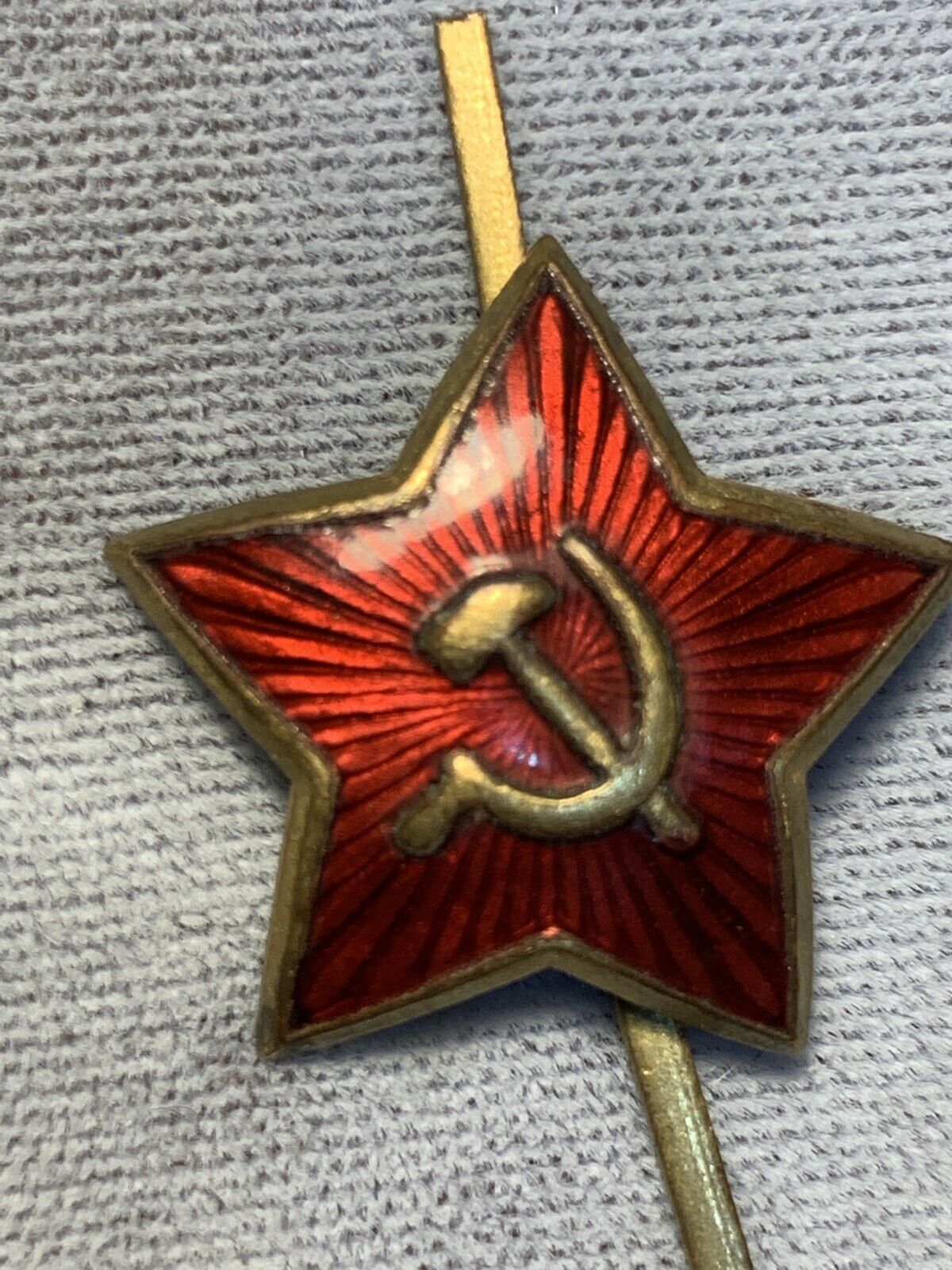 WW2 1940s Russian USSR Officer Cockade Badge Star Military. (size 0.86 x 086in )