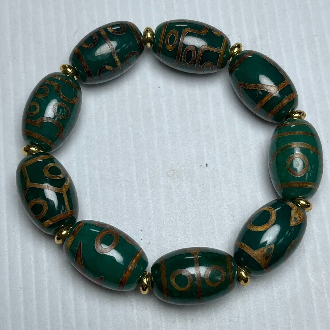 Magic Tibetan Old Agate green color Various patterns totem dZi Bead Bracelet