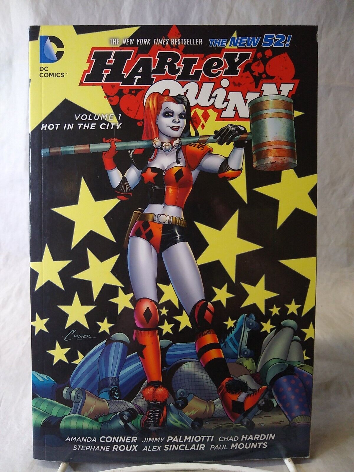 DC Comics Harley Quinn Vol. 1: Hot in the City The New 52 Trade Paperback 
