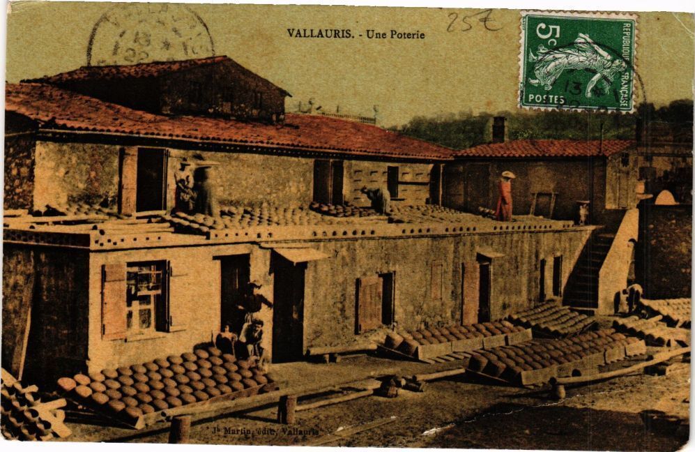 CPA VALLAURIS a poster (262164)