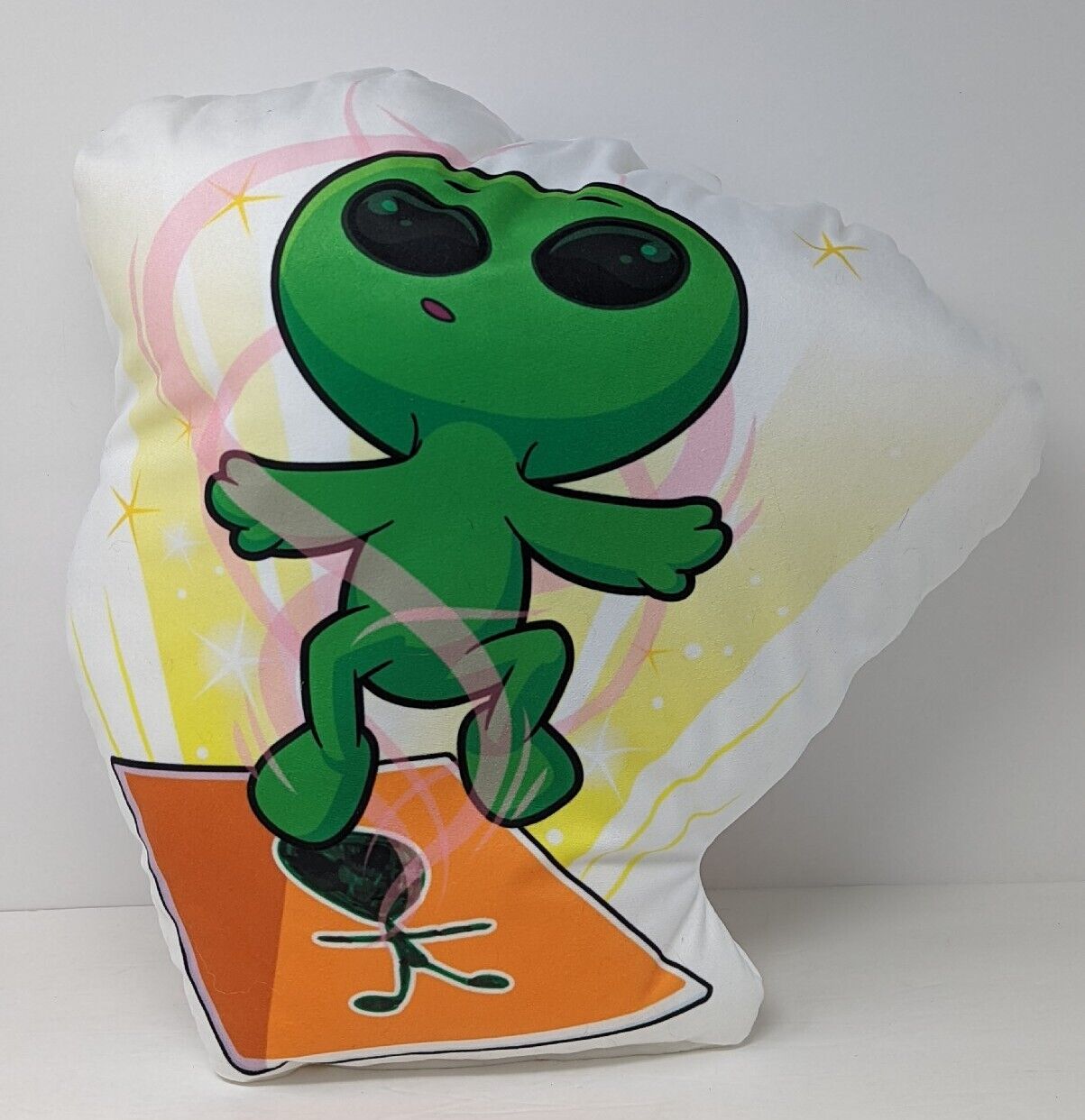 VeeFriends Limited Edition Adaptable Alien Evolving Pillow VeeCon Gary Vee 15\