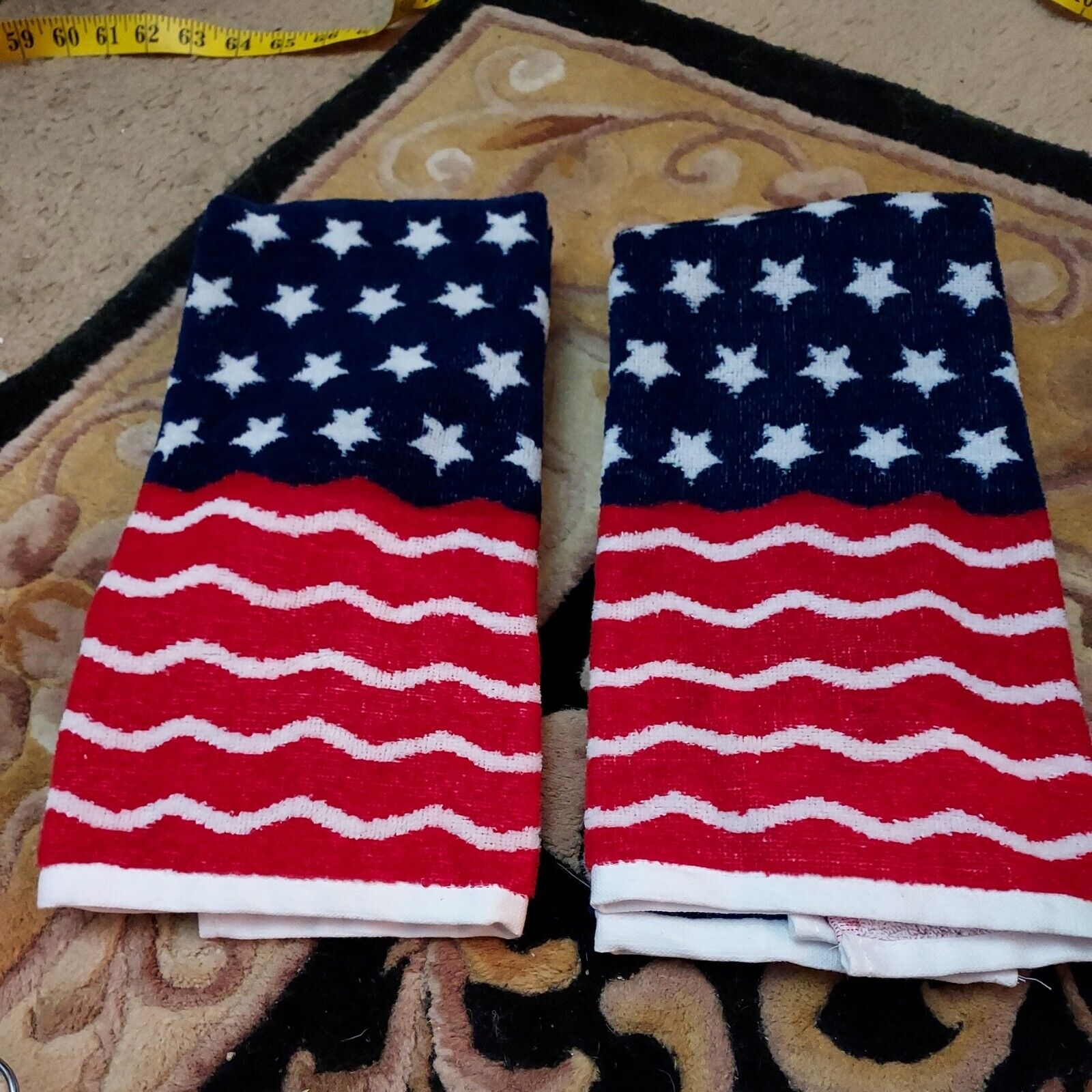 Pair of Fourth of July Flag Summer Kitchen Towels   Pre-owned 